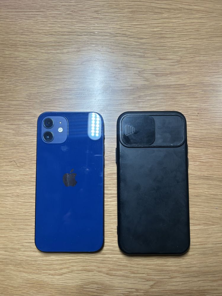 Iphone 12 azul escuro (Em bom estado!!)