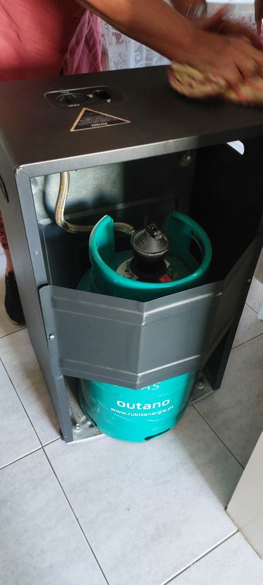 Aquecedor a gás como novo com garrafa de gás cheia
