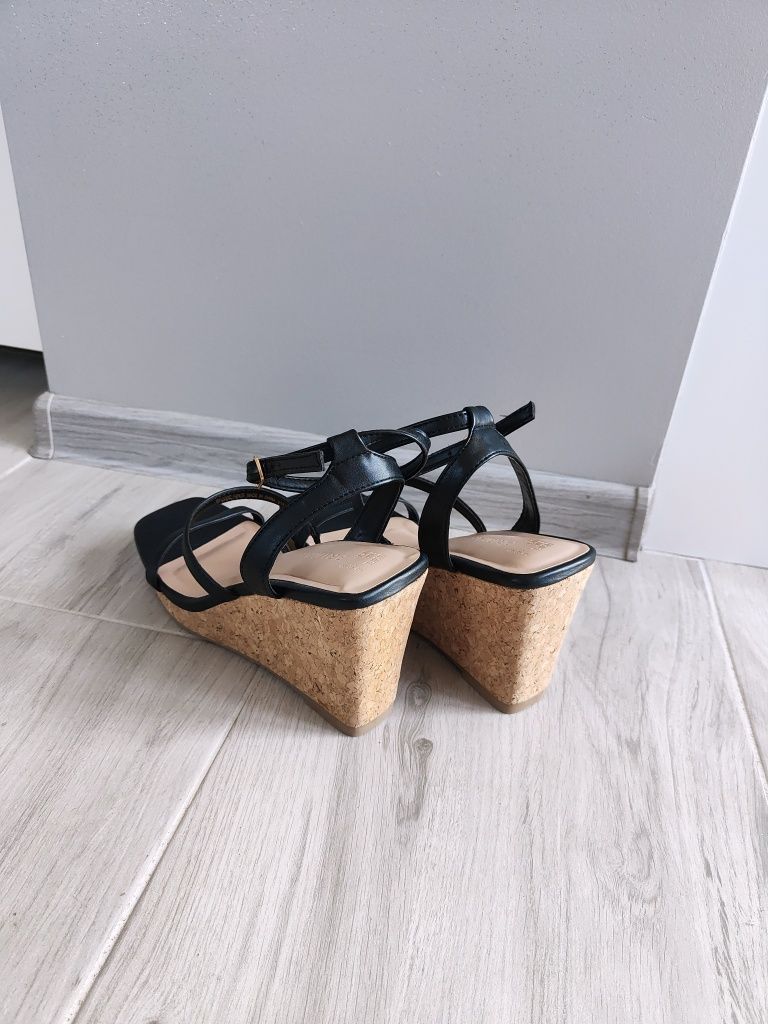 Czarne sandały na platformie koturnie letnie buty damskie rozmiar 39