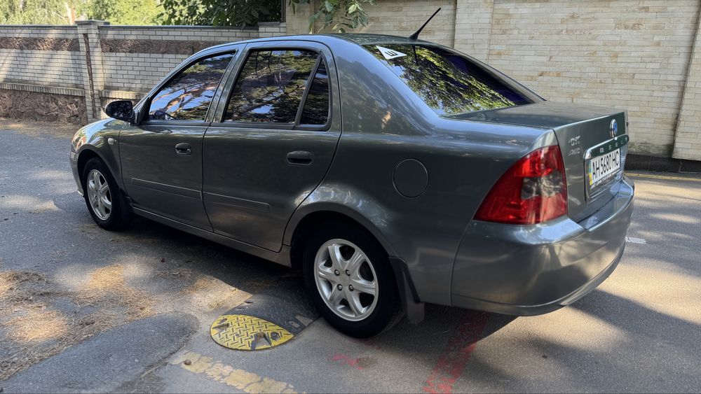 Джилі СК 2010 рік один власник стан нового авто