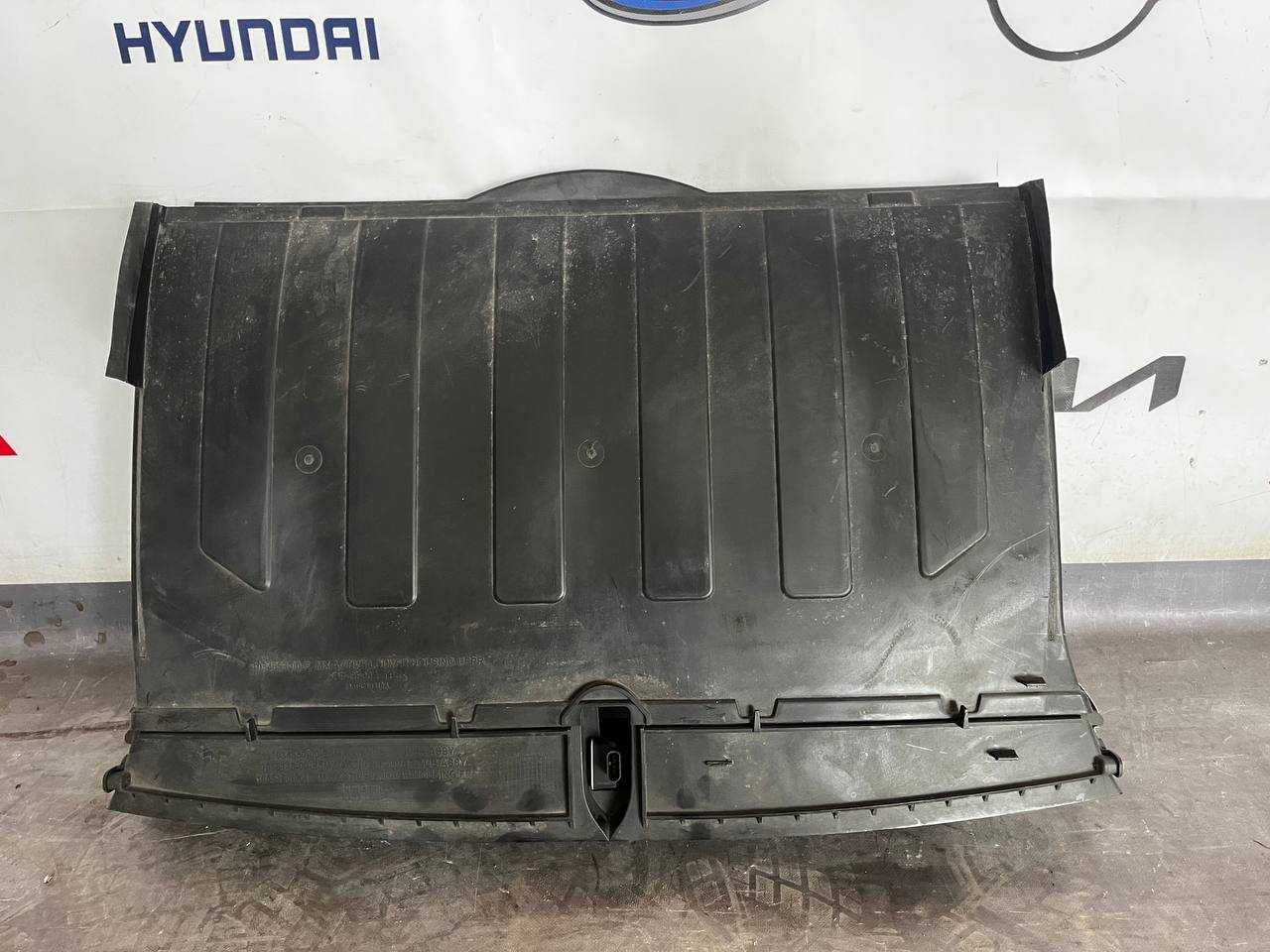 Повітропровід корпусу- Люверс Tesla Model X 1034850-00-Е
