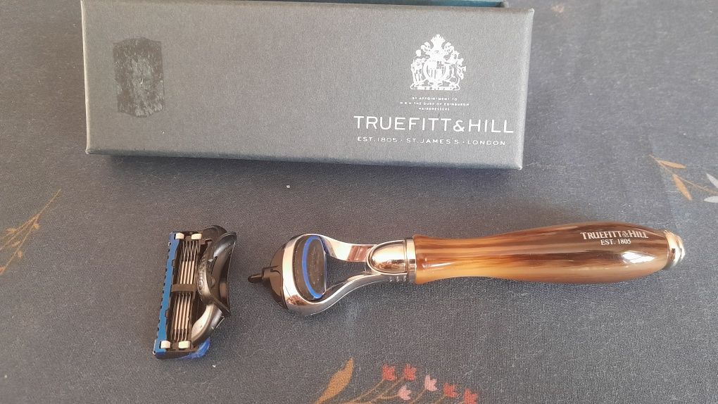 Truefitt & Hill Maszynka Do Golenia Wellington Faux Horn Fusion Razor