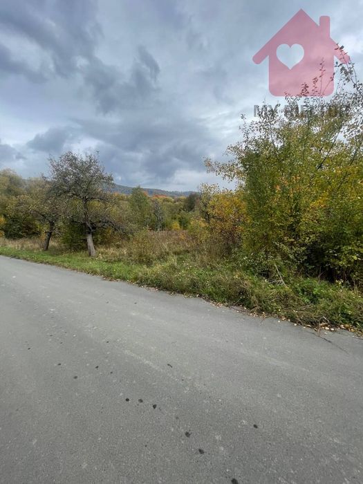 Продаж ділянки с. Гута