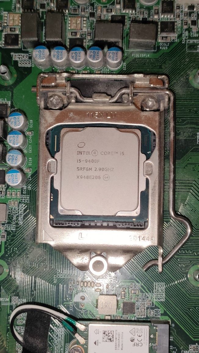 Procesor Intel Core i5-9400F + Chłodzenie
