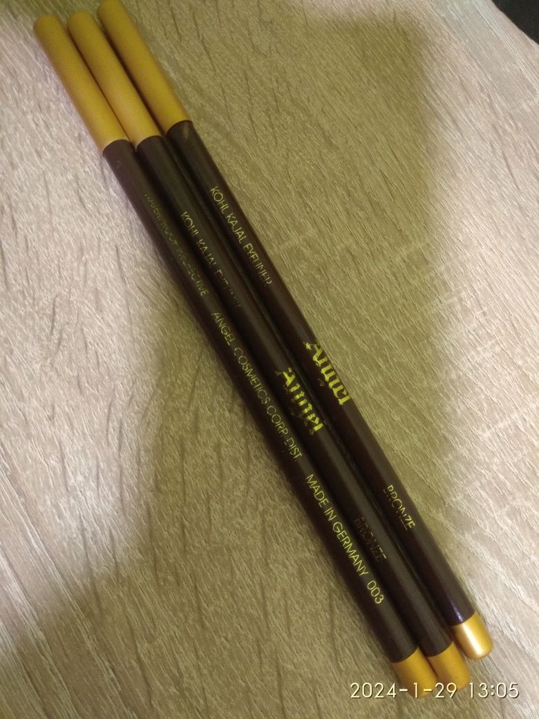 Олівець косметичний  карандаш