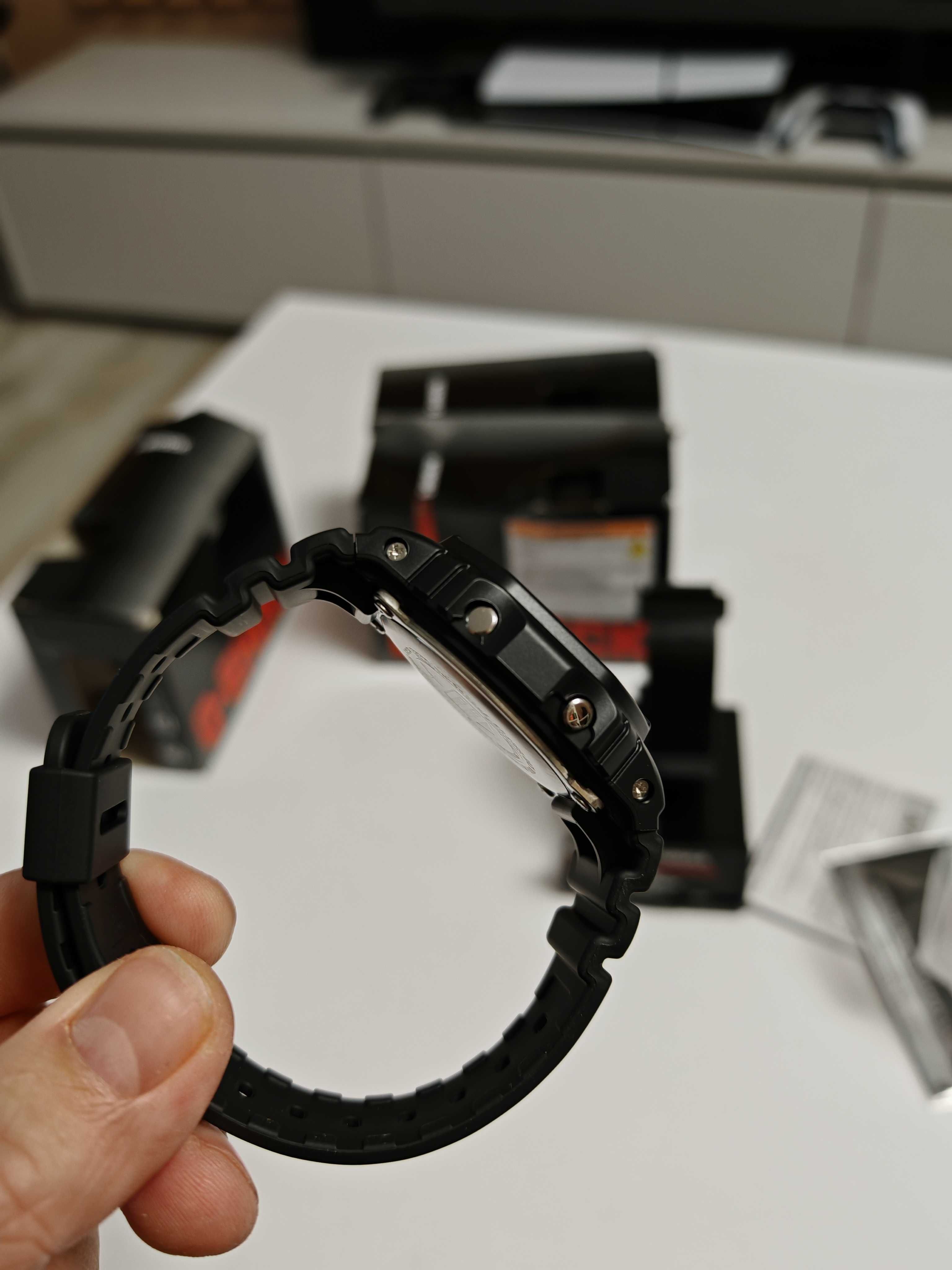 Casio G-Shock  DW5600UE-1