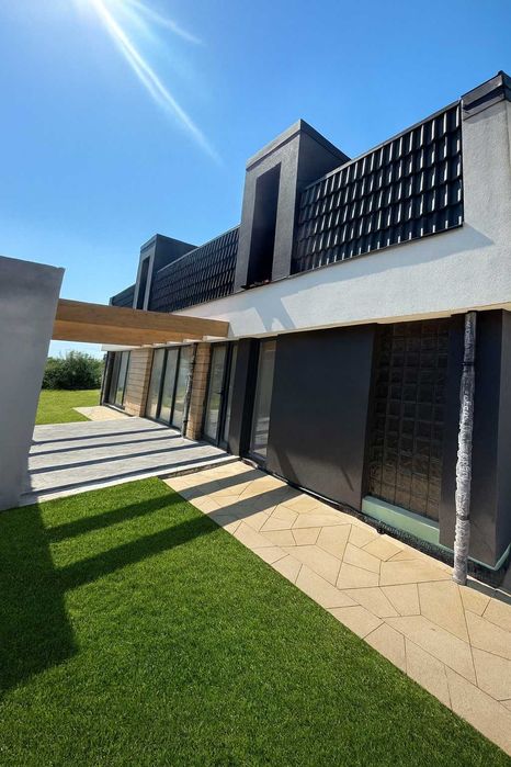 ГОТОВИЙ до РЕМОНТУ  сучасно збудований ДУПЛЕКС