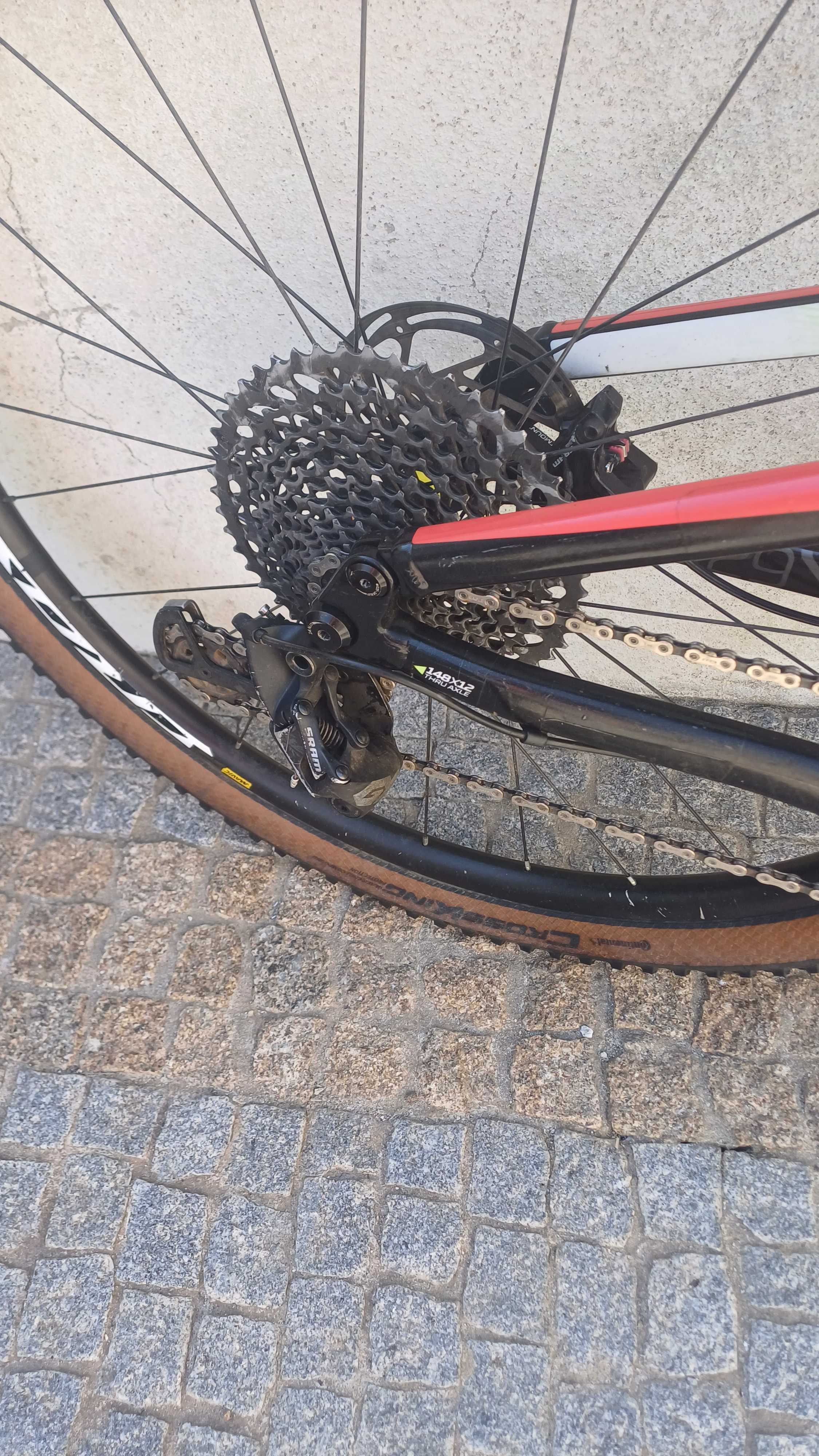 Bicicleta BTT Cross Country XC 900 S Carbono