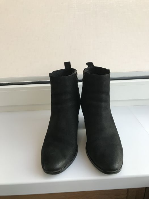 Продам ботиночки женские,Caprice р.41.