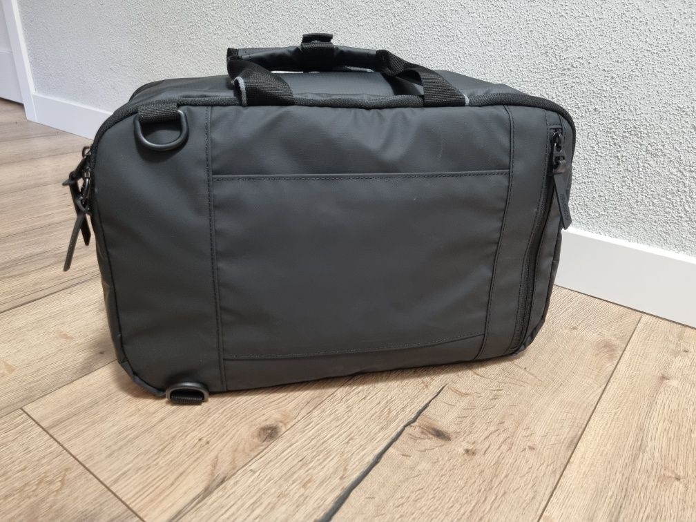 Torba American Tourister z funkcją plecaka do samolotu Ryanair