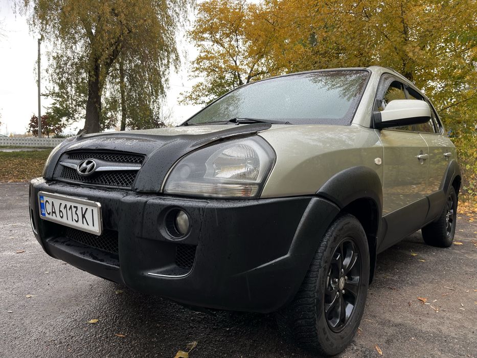 Hundai tucson 2008 рік автомат повний привіт