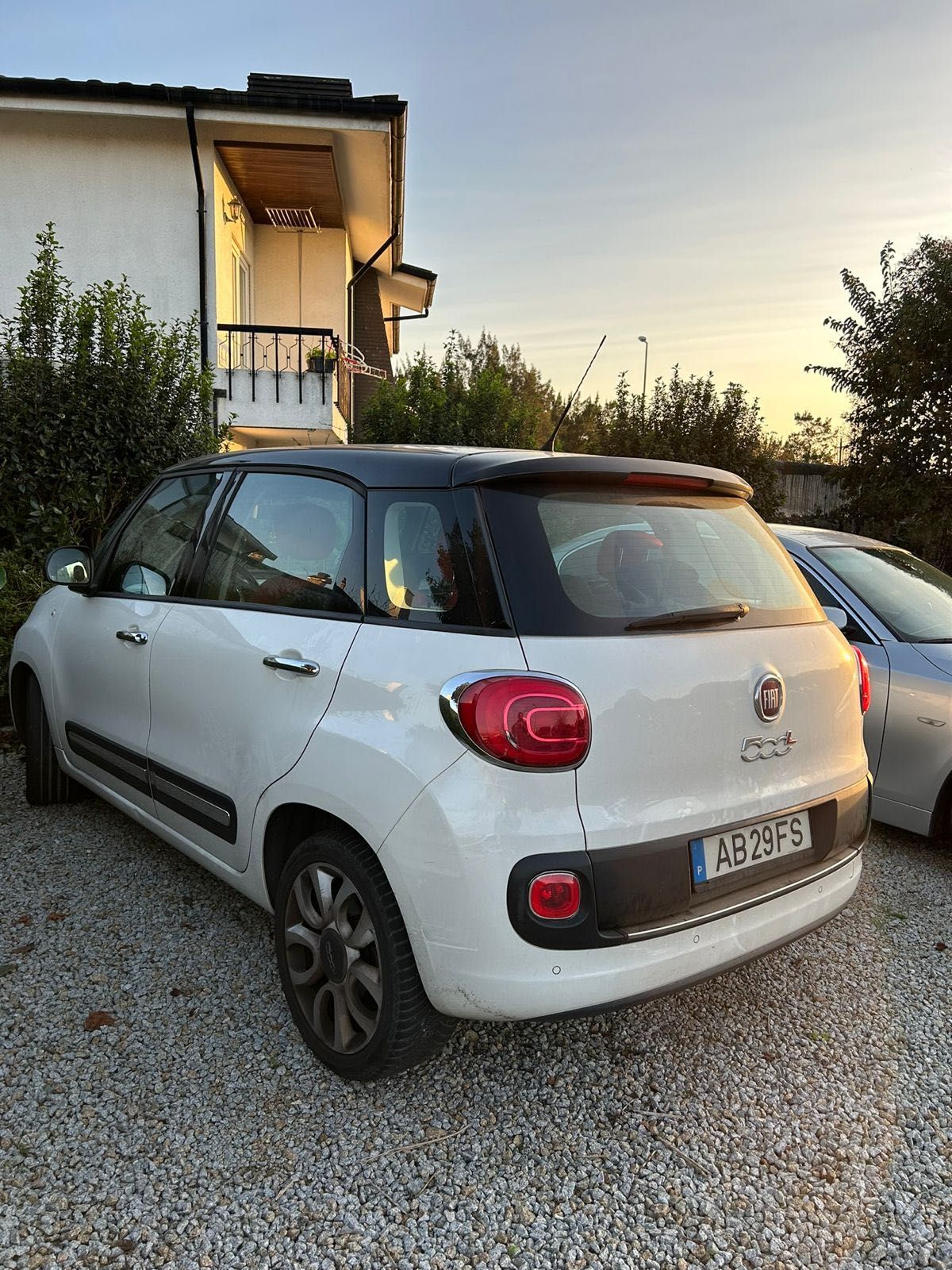 Fiat 500L 2014 0.9 79000 KM rodados, modelo esportivo.