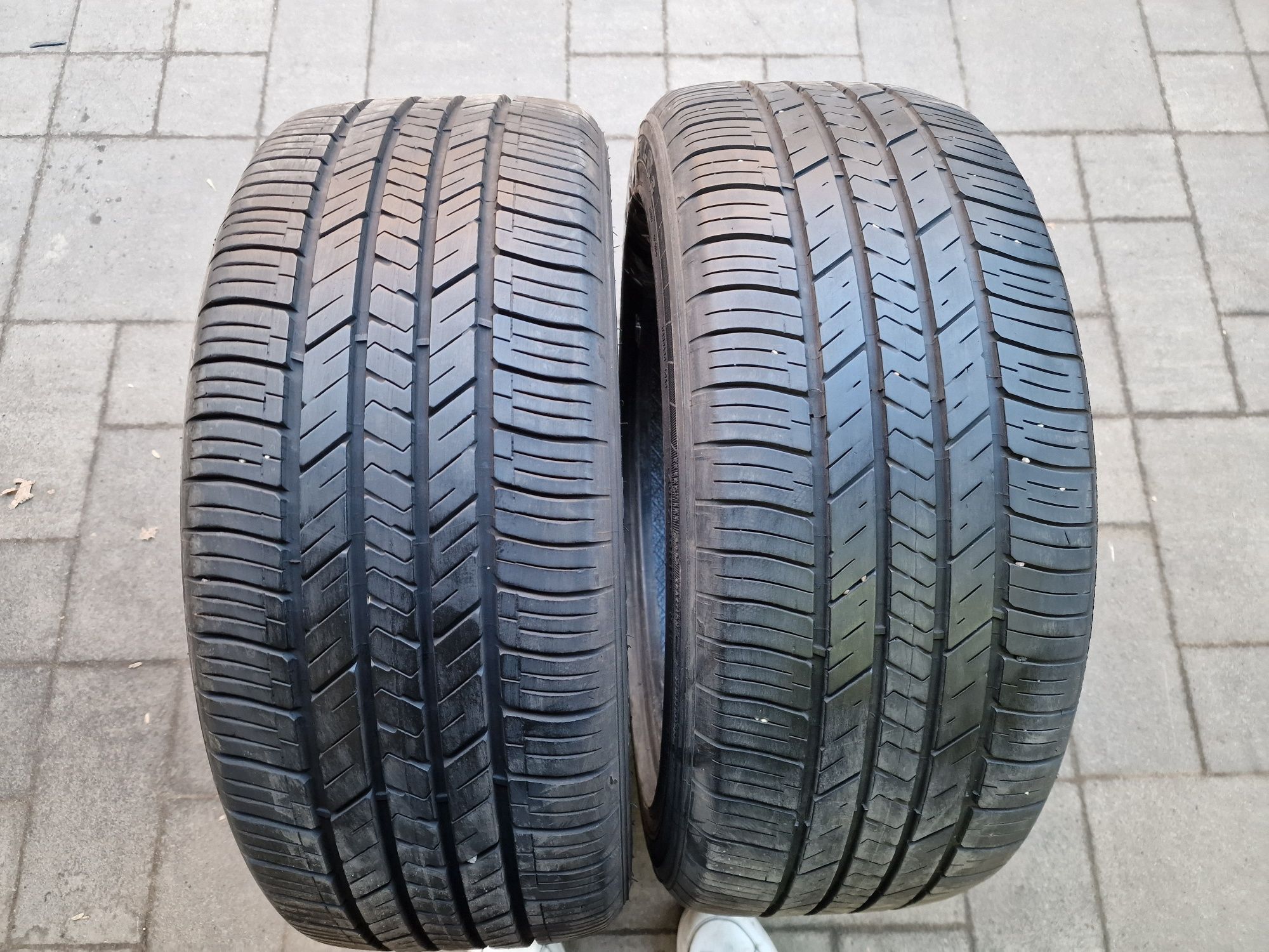 Пара летних шин 235/45 R18 Goodyear LS2