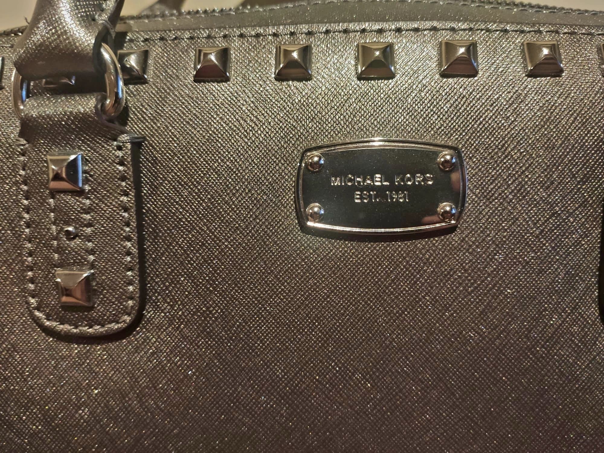 Mala Michael Kors