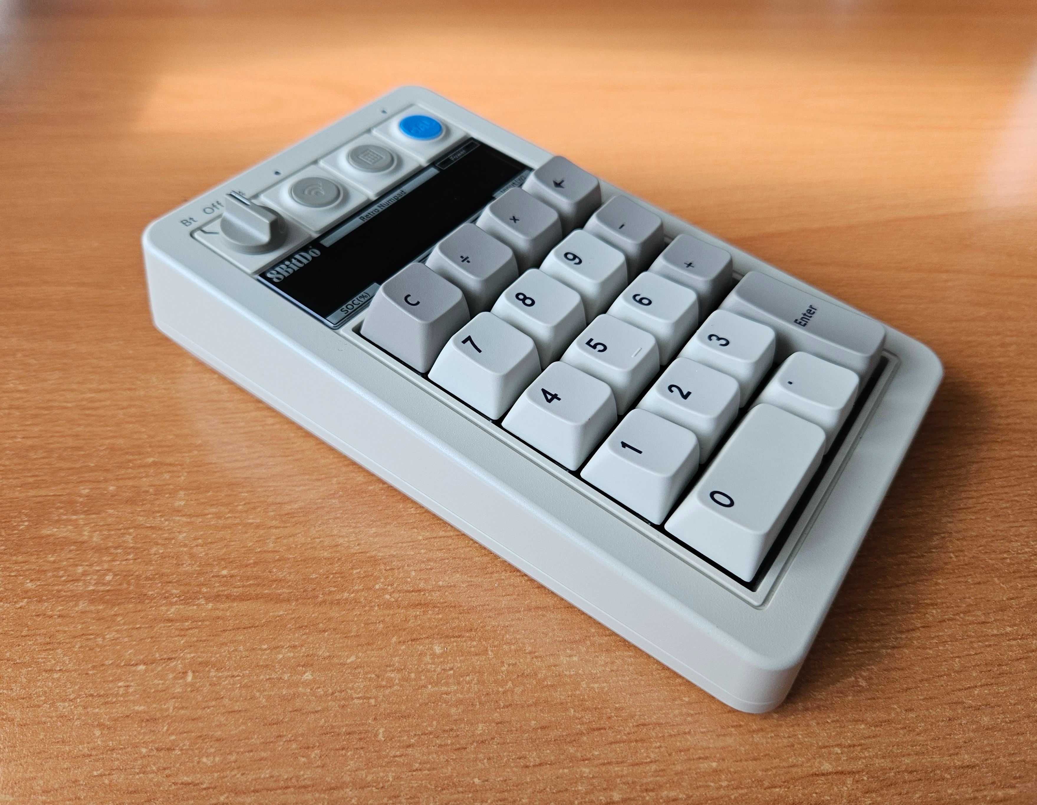 8BitDo Retro 18 Mechanical Numpad - M Edition 2.4G/USB/Bluetooth
