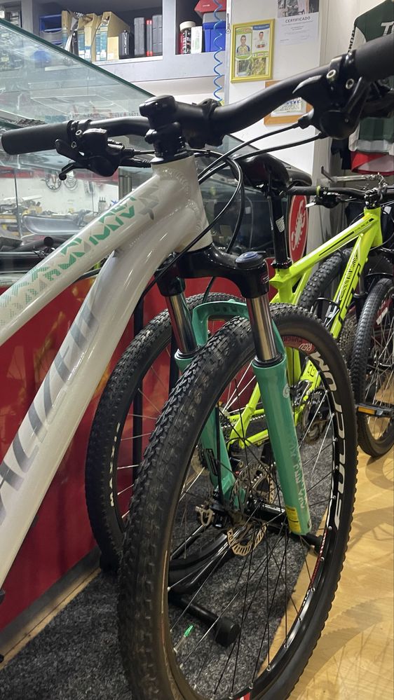Bicicleta BTT - Specialized Jynx Sport 650b