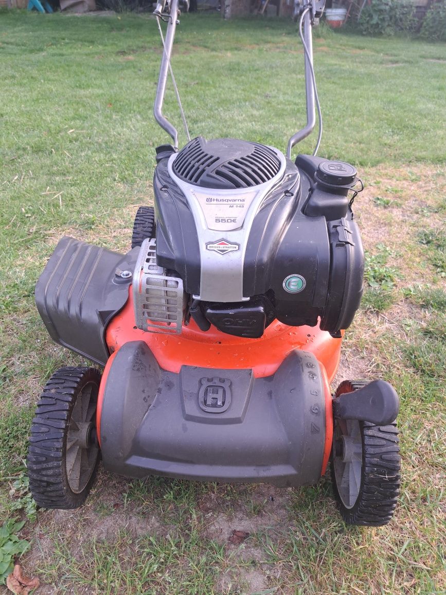 Sprzedam kosiarkę Husqvarna