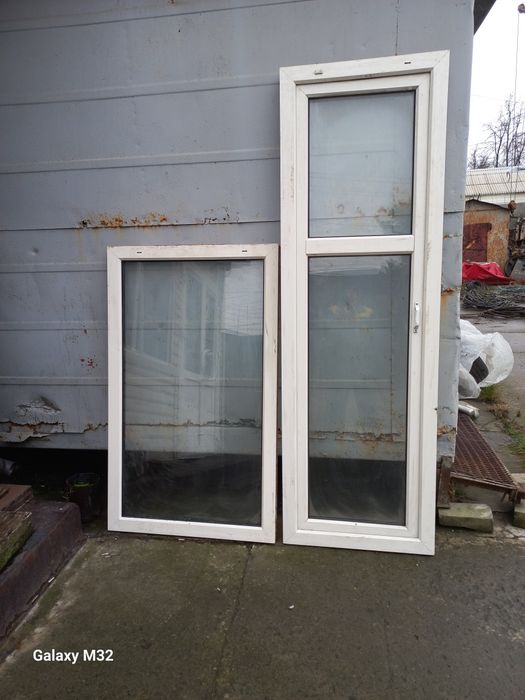 Балконі двері та вікно