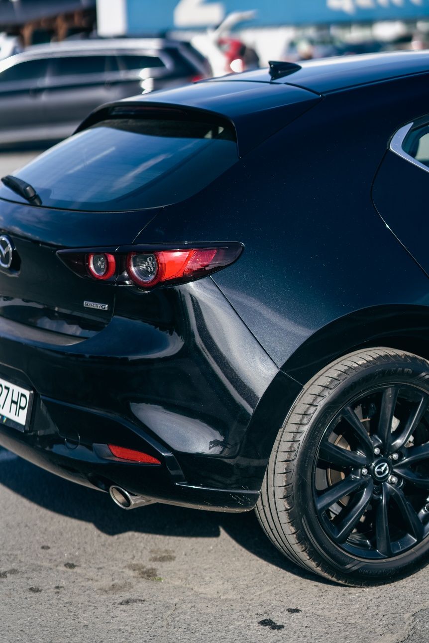 Продам Mazda 3 BP 2019 Premium