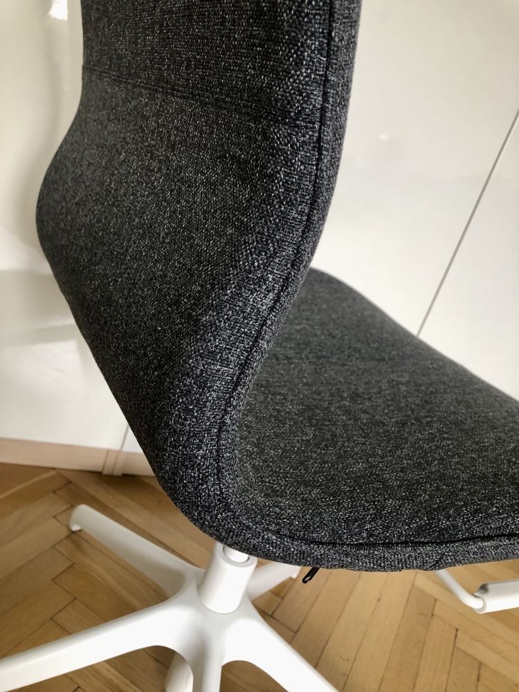 Krzesło biurowe obrotowe na kółkach /do biurka / IKEA Langfjall - nowe