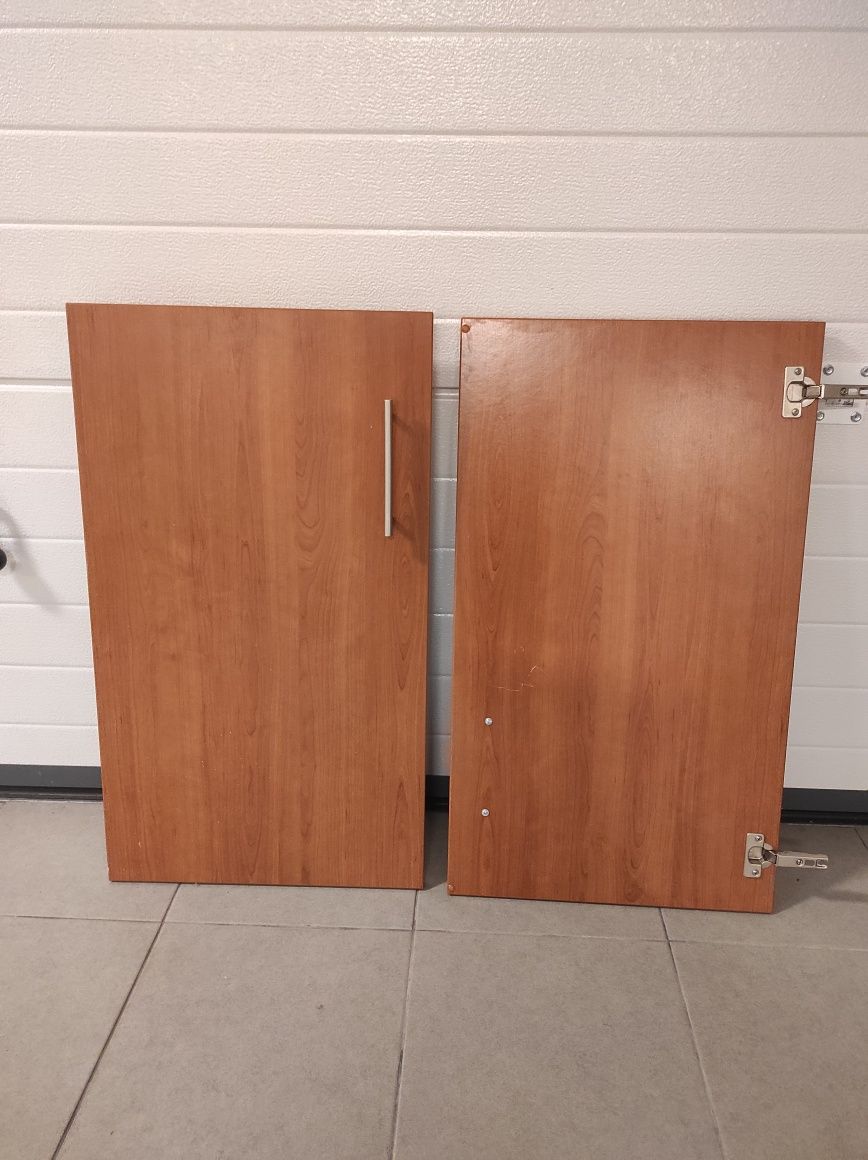 Portas de armário em madeira