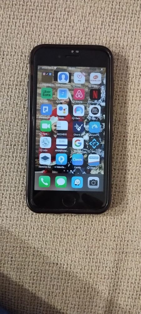 IPhone 8 64 gb com bateria com saúde 100%