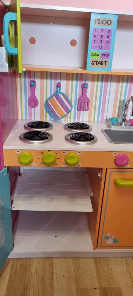 Drewniany kuchnia Kidkraft - żywe kolory + nowa ściana + zestaw śrub