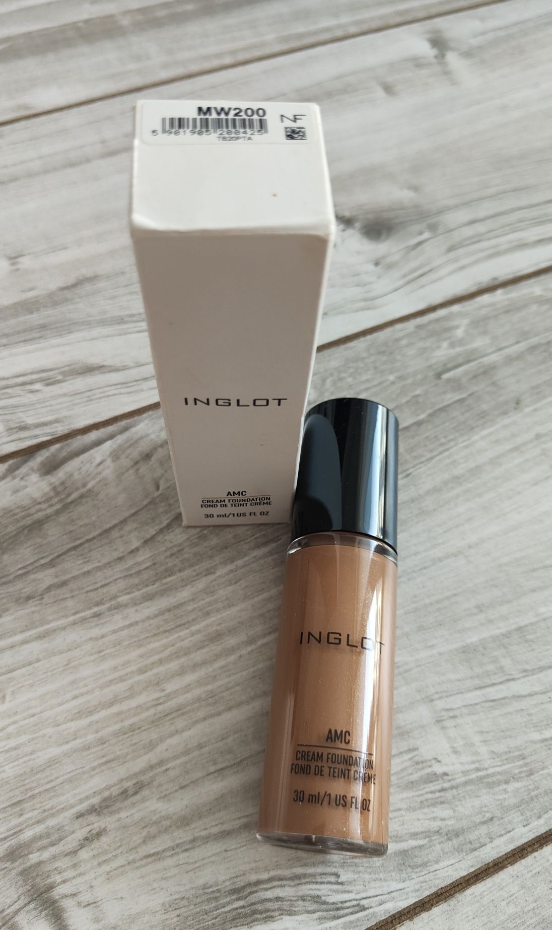 Podkład Inglot AMC Cream Foundation MW 200