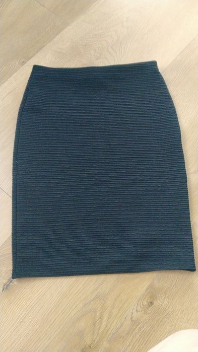 Spódniczka ołówkowa czarna