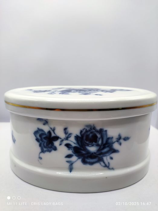 Bomboneira da Vista Alegre Antiga Floral em tons de Azul 15,5 x13,5 cm