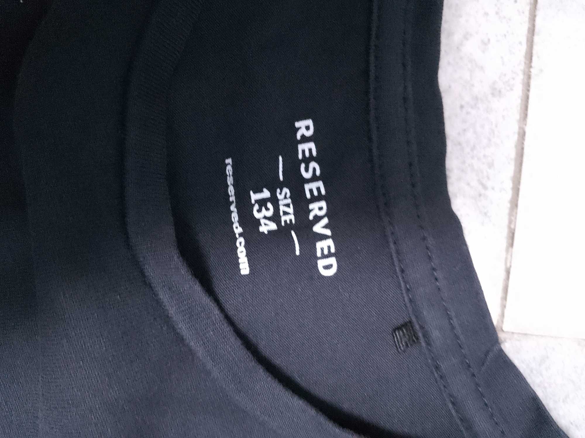 Spodnie dżinsy i T-shirt Reserved zestaw rozmiar 134