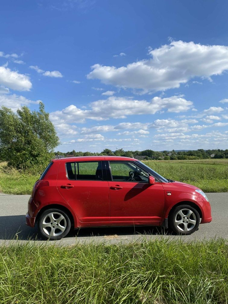 Suzuki Swift 2005 1.5 benzyna