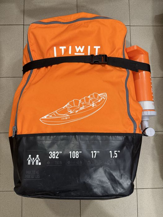 Kajak Itiwit 3 os w zwstawie wiosła Bravo i kamizelka.