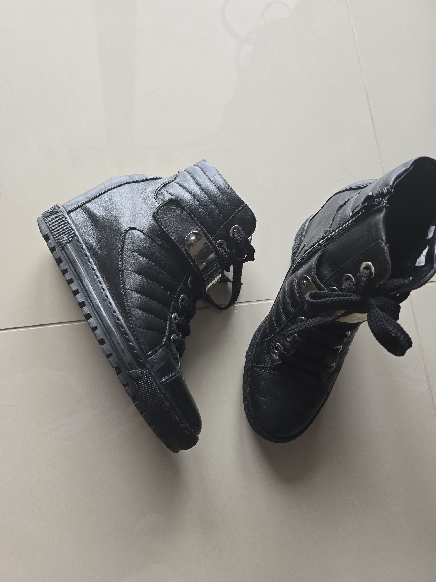 Botki sneakersy Kazar 37