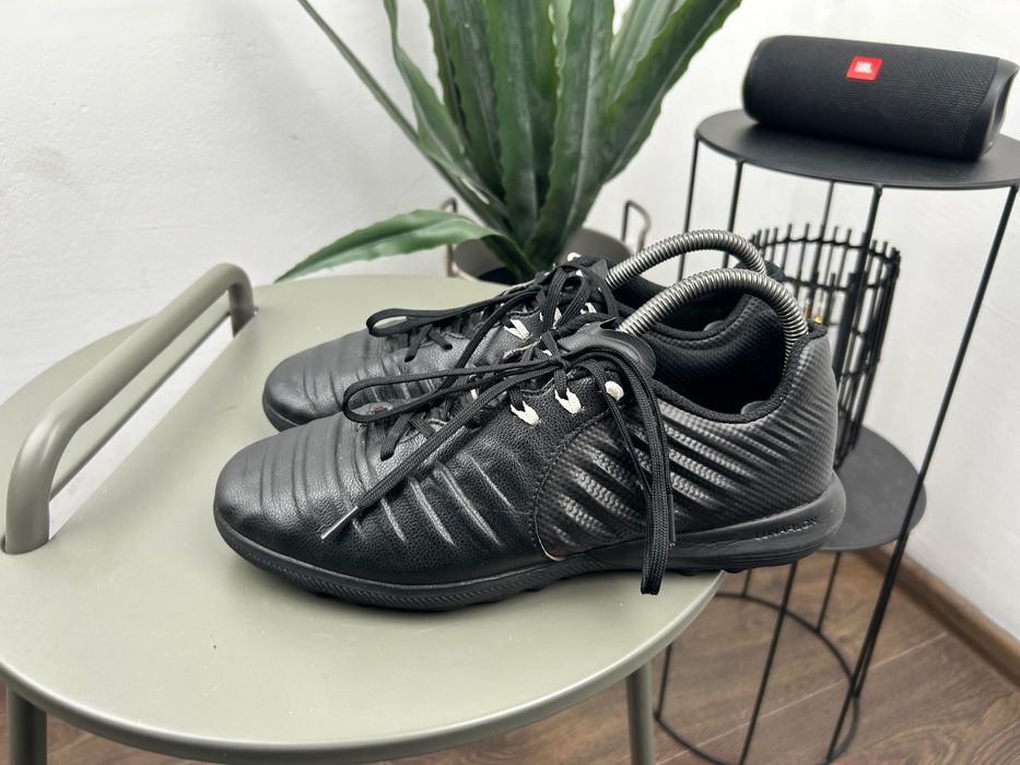 Оригінал! Футзалки Nike Lunar Legend 40.5 розмір М06003