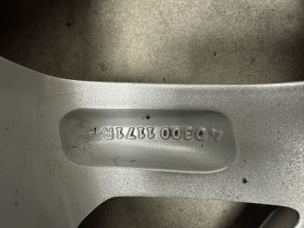 Koło Felga Renault 17”