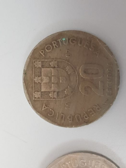 Moedas 20 Escudos (1986 e 1987)