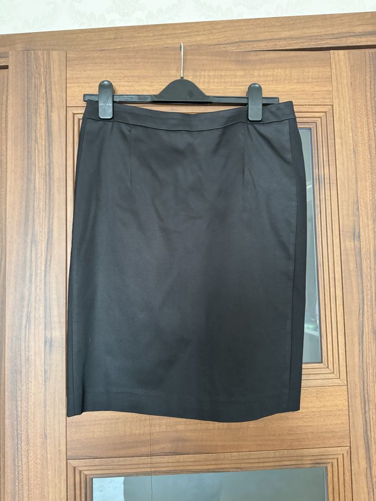 Спідниця Rinaschimento,коричнева,чорна Massimo Dutti,карандаш, клетка