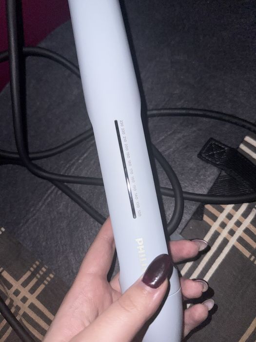 Philips вирівнювач волосся