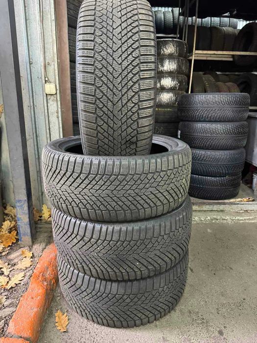 285/40/21 Pirelli Scorpion Winter 2