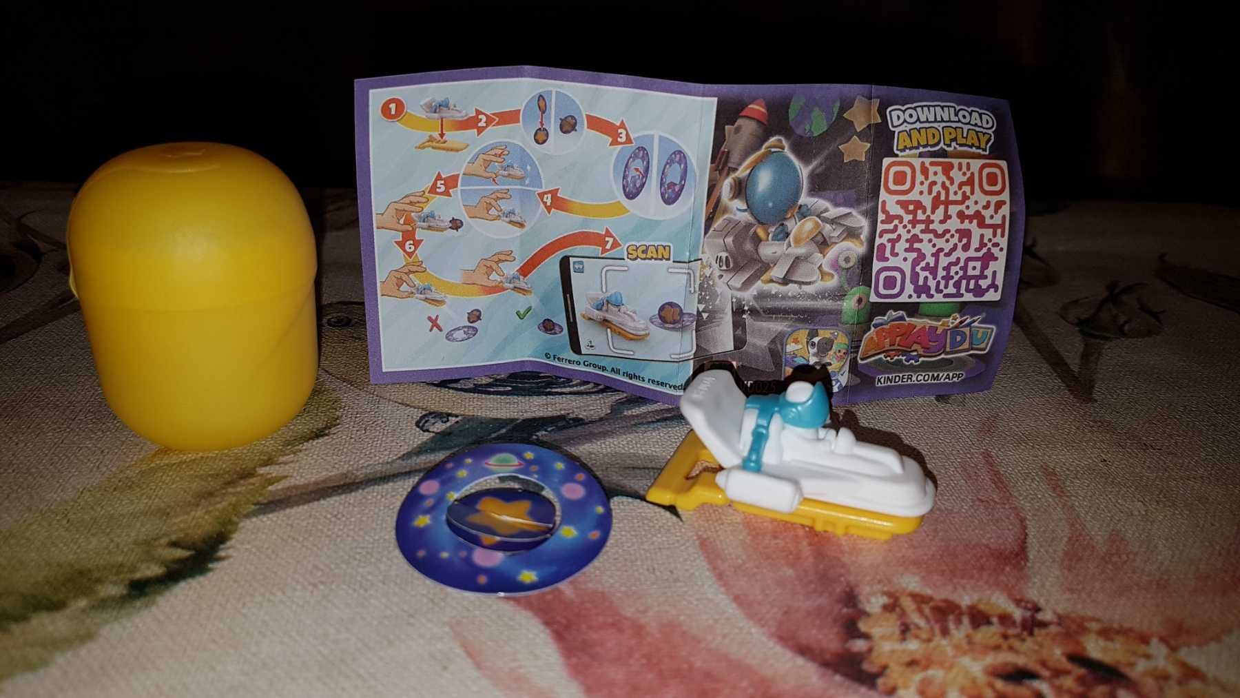 Игрушки с Киндеров, Kinder космический корабль попался в наборе Avatar