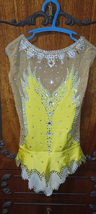 Купальники для художньої гімнастики