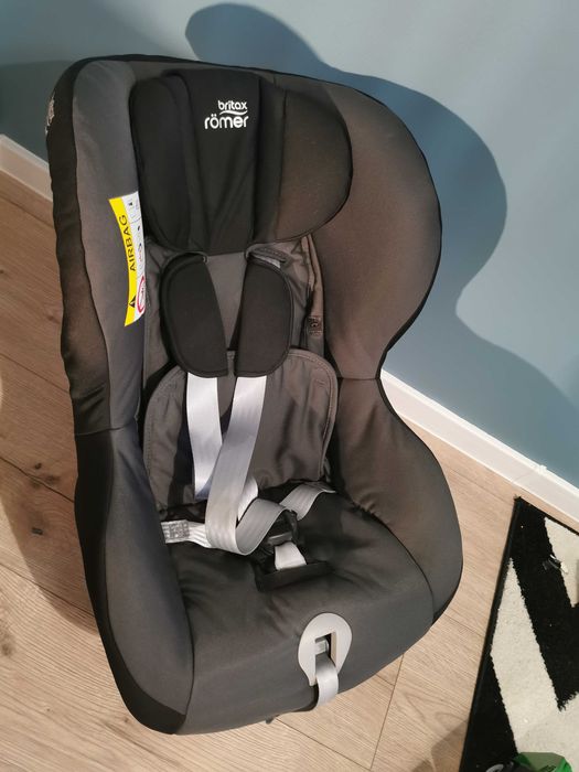 Britax Römer max way rfw 9-25kg. Czarny.