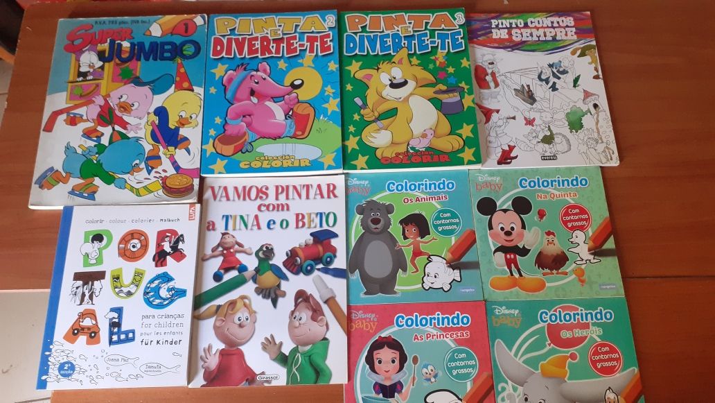 Livros para os mais pequenos sobre actividades, pintura, manualidades,