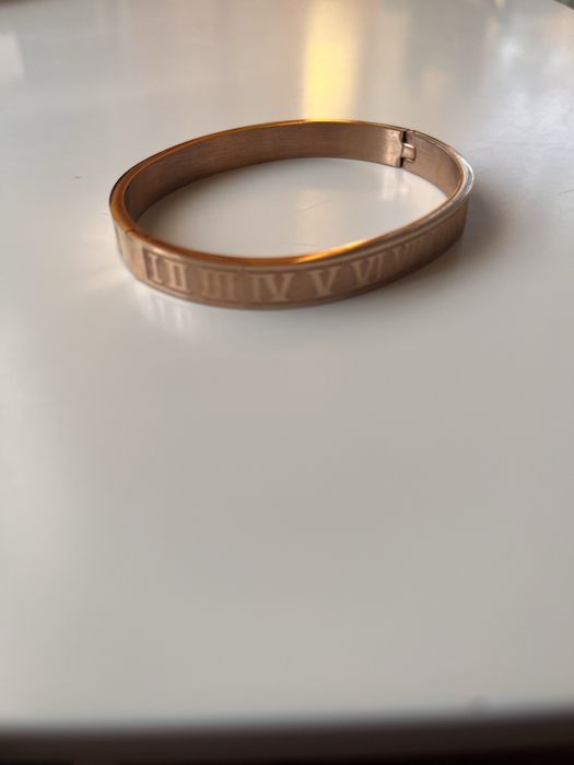 Bransoleta z Rzymskimi cyframi