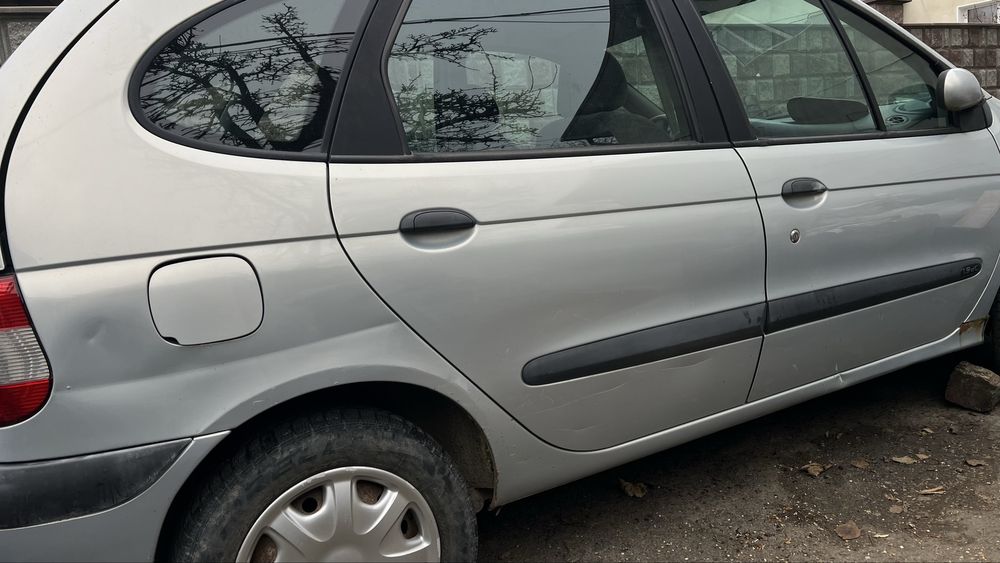 Форсунки та насос renault scenic 1