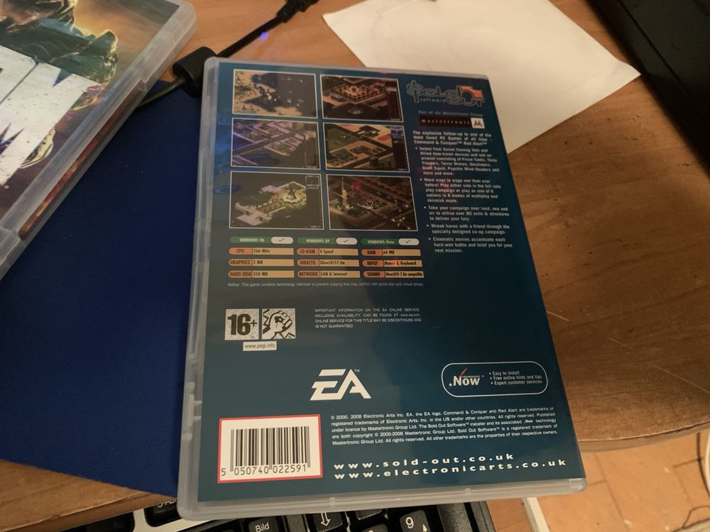 Command Conquer Red Alert 2 PC CD