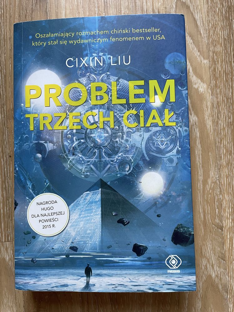 Problem trzech ciał Cixin Liu