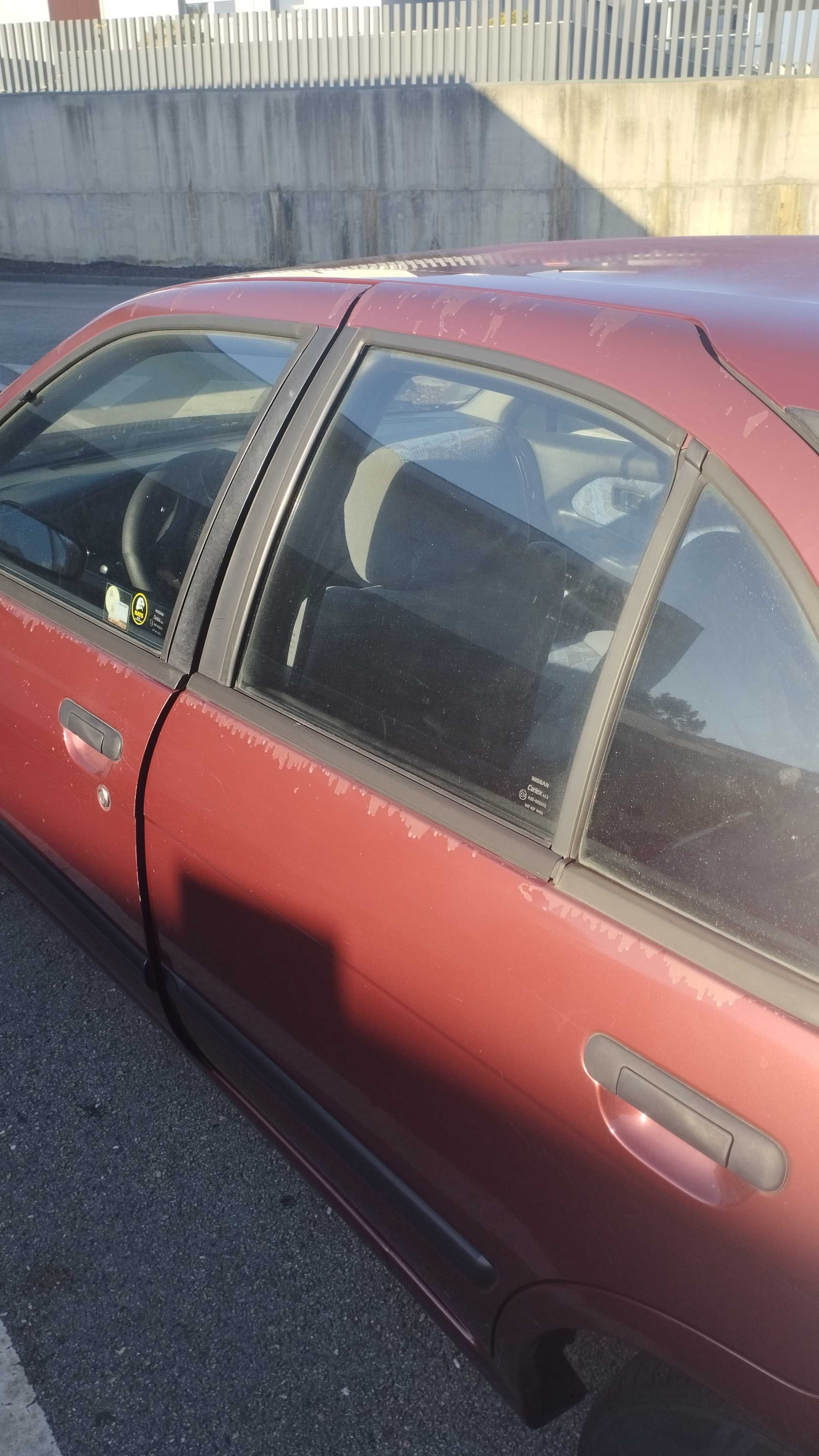 Nissan Almera de 1998