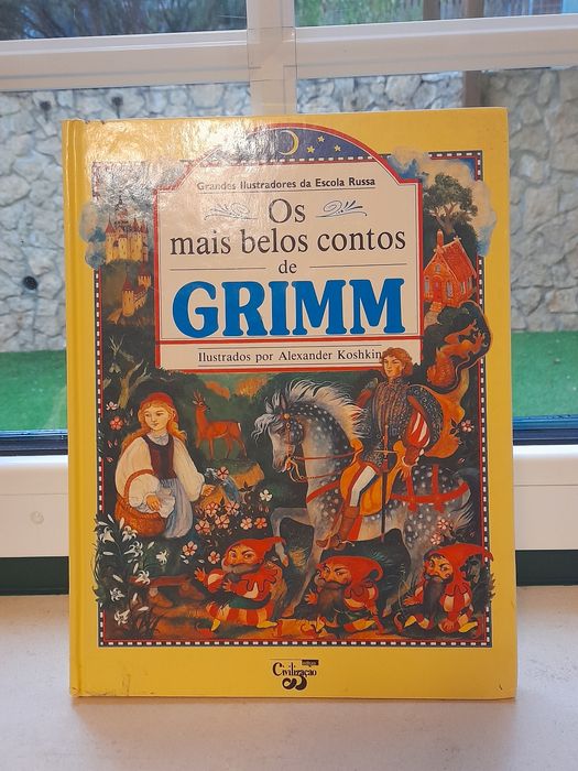 Livro Os Mais Belos Contos de Grimm